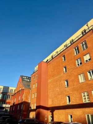 Hübsches Dachgeschoß-Penthouse in Potsdam-West an der Havel! Aufzug, EBK, Parkett, 3 Terrassen