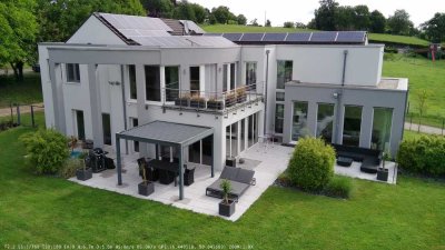 Exklusive Villa in ruhiger Ortsrandlage
