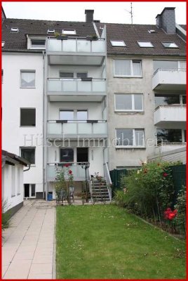 “Flexible Lebensräume: Wohnen und Arbeiten in harmonischem Einklang in urbaner Umgebung."Essen-Rü.