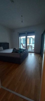 Moderne 3-Zimmer-Wohnung mit Balkon & Garten