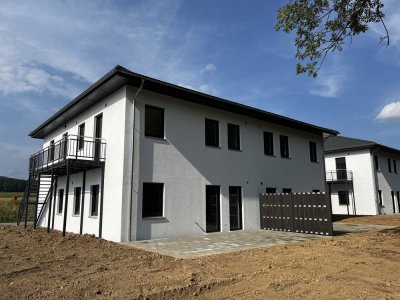 Moderne Neubauwohnung (85 m²) mit Balkon, Garten & Blick ins Grüne – Erstbezug & Provisionsfrei!