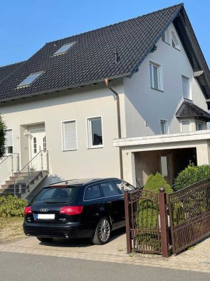 Preiswerte 6-Zimmer-Doppelhaushälfte mit gehobener Innenausstattung und EBK in Nörten-Hardenberg