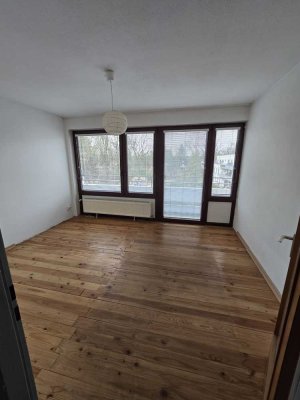Bezugsfreie schöne 3-Zimmer-Wohnung in Gröbenzell