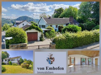 Aussichtsreich wohnen am Rodderberghang auf 1.698 m² Grundstück
