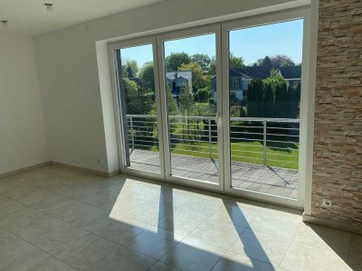 Oer, sonnige, hochwertige 4-Zimmer-Maisonette-Wohnung mit Dachterasse und Balkon