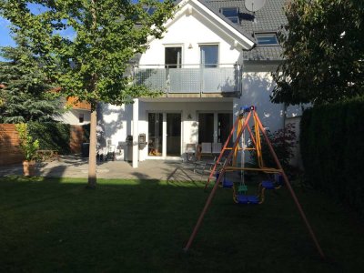 Exklusives Einfamilienhaus mit moderner Ausstattung, Sauna und großzügigem Grundstück in Mähringen
