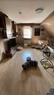 Gemütliche Dachgeschosswohnung( Whg. 4)