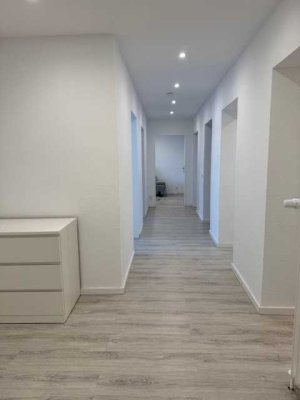 Nachmieter gesucht| Gut aufgeteilte 4 ZKB Wohnung mit Balkon in Lahnstein zu vermieten
