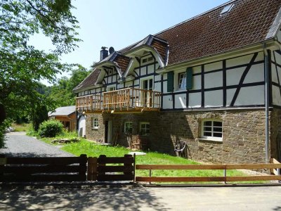 Attraktive 4-Zimmer-Wohnung in Wermelskirchen im Grünen