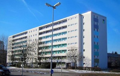 Hallestr. 54, 7 R - Gemütliche 2-Zimmer-Wohnung mit Balkon