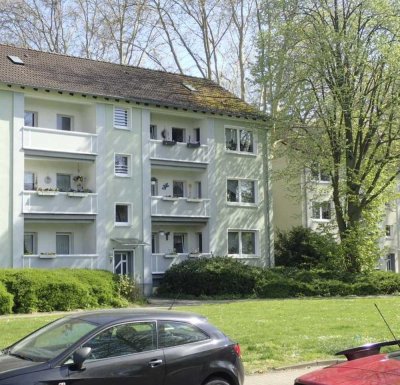 Helle 4,5-Zimmer Wohnung mit Balkon und Blick ins Grüne