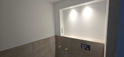 2 Zimmer mit Balkon, Tageslichtbad und PV-Anlage