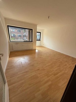 Frisch renovierte 2-Zimmer-Wohnung *WBS erforderlich*