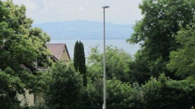 Voll möblierte Wohnung mit Seeblick und in Laufnähe zur ZU