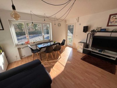 RENOVIERT! Attraktive, große und gut ausgestattete 3-Zi.-Whg. * TL-Bad / Balkon / Pkw-Stpl. *