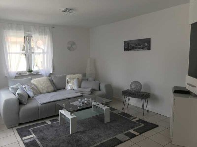 Stilvolle, komplett möblierte Dachwohnung!