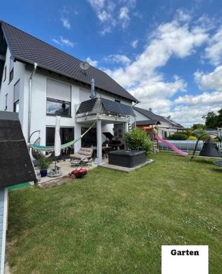 3,5-ZKB Wohnung (neuwertig) mit Terrasse & eigenem Garten