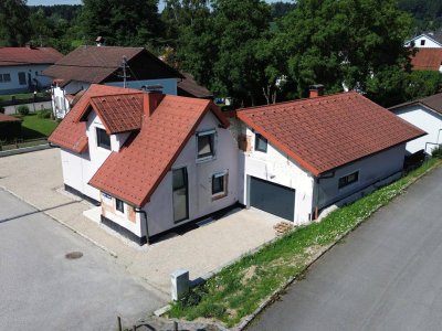 Renoviert, belagsfertig &amp; bereit für Ihre Ideen! Einfamilienhaus mit Garten, Sonnenterrasse und Doppelgarage in Timelkam - BIETERVERFAHREN