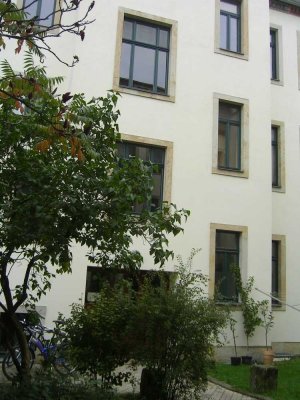 Gepflegte Altbauwohnung mit Wohnküche