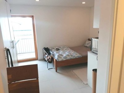 Modernes, kleines Apartment mit Balkon, 16 qm