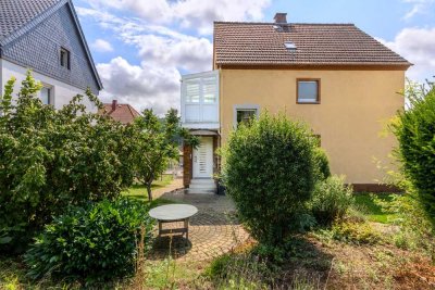 CHARMANTES EIN- ODER ZWEIFAMILIENHAUS! Mit großem Grundstück und vielfältigem Potenzial