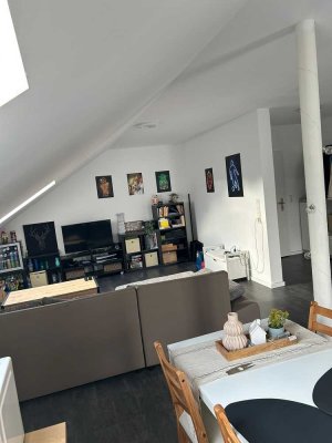 2 Zimmer DG-Wohnung Hofgeismar.