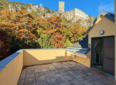 Adventsaktion: Provisionsfrei! Dachterrasse mit Blick auf die Burgruine Rauhenstein | Wohnung verteilt auf 2 Ebenen I Lift I Stellplatz