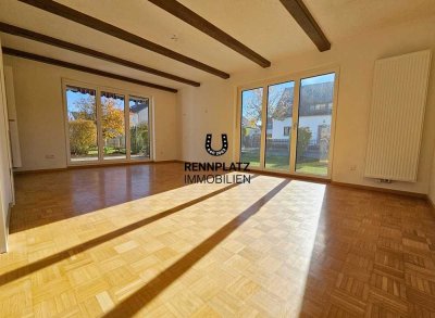 Sanierte Maisonette-Wohnung mit 4,5 Zimmer und Garten in Regensburg-Schwabelweis. Frei.