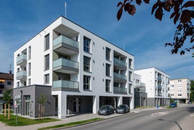 Betreutes Wohnen: Barrierefreie moderne 2-Zimmer Wohnung im 2. OG mit Balkon in Ainring