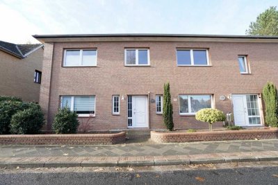 Zentrale 3,5-Zimmer-Wohnung mit Balkon 
im Herzen von Scheeßel