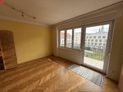 InnenstadtHIT mit Balkon und Schlossbergblick!