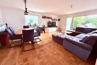 KEMPENER FELD GROßZÜGIGE 4 ZIMMER WOHNUNG PARKETT LOGGIA TOP BAD MIT GARAGE KOSTENFREIE EINBAUKÜCHE