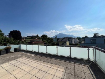Josefiau: 3-Zi.-DG-Wohnung mit SW-Terrasse und Doppelcarport