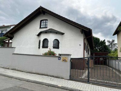 Attraktives freistehendes Einfamilienhaus-familienfreundlich !