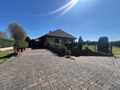 Neustadt - Wied - Großzügiger Bungalow mit traumhaftem Garten