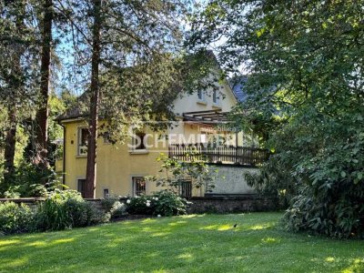 Freiburg ++ Begehrte Lage in Herdern. San.bed. EFH und vermietetes 3-Fam.-Haus