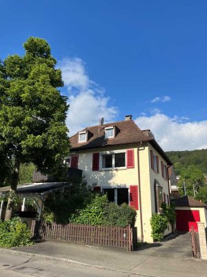 Schönes Einfamilienhaus mit ELW  in Albstadt-Ebingen