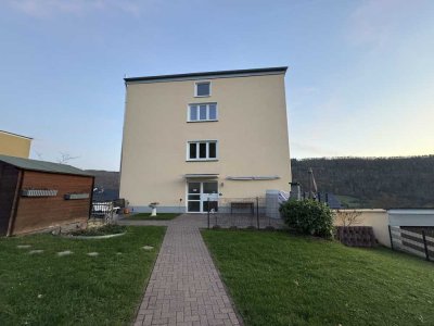 Helle 3-Zimmer Wohnung mit Balkon in Lorch