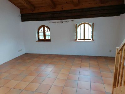 Freundliche 3-Zimmer-Maisonette-Wohnung in Denkmalgeschützem Bauernhof in  Amerang