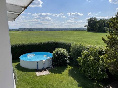 Mehrfamilienhaus, bester Energiestandard, großzügig  und unverbaubar  mit hohem Potential