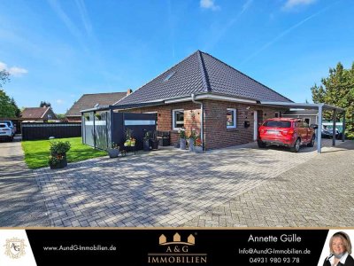 ENERGIEEFFIZIENTER WALMDACH-BUNGALOW MIT SOLAR NAHE DER NORDSEE