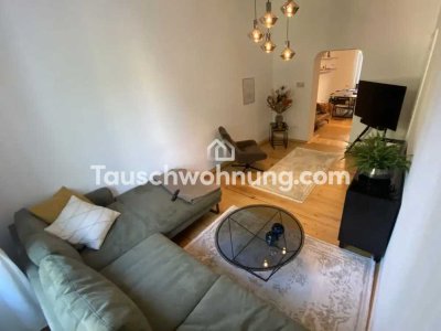 Tauschwohnung: Helle 2,5 Zi in schönem Altbau. Suche 3-5 Zi ähnliche Lage.