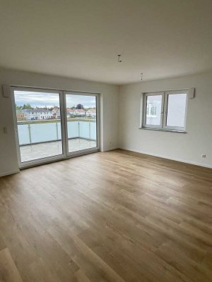 Erstbezug! Helle 2-Zimmer-Penthousewohnung mit Süd-West-Balkon – Wohnen über den Dächern Lauingens