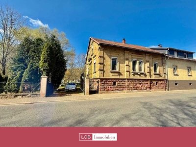 Charmantes Einfamilienhaus mit parkähnlichen Garten,Terrasse und großem Ausbaupotenzial