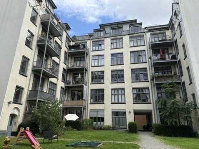 Attraktives 3-Zi-Loft auf 2 Ebenen mit TG-Stellplatz in ruhiger Lage von Friedrichshain