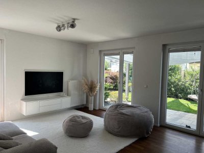 Modernes großes Reiheneckhaus mit Whirlpool-Dachterrasse, Traumgarten & hochwertiger Ausstattung