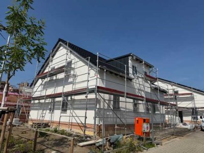 Grüne Lunge Heimbach-Weis, Wohnung 3-ZK,Bad,Blk., Photovoltaikanlage,  Besichtigung sofort möglich !