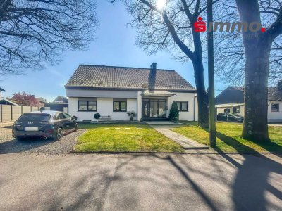 Frei stehendes Zweifamilienhaus in begehrter Wohnlage