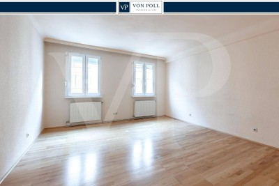 Altbauwohnung mit großem Sanierungspotential in zentraler Lage