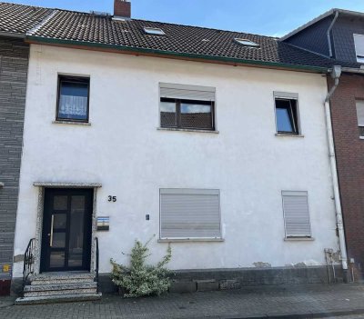 KARSTEN IMMOBILIEN ermöglicht Ihnen: Reihenmittelhaus auf der Suche nach Handwerker - in Stadthagen